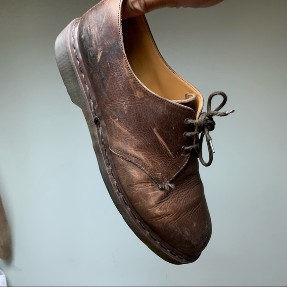 Dr. Martens The Original Brown Leather Shoes - Picture 3 of 10